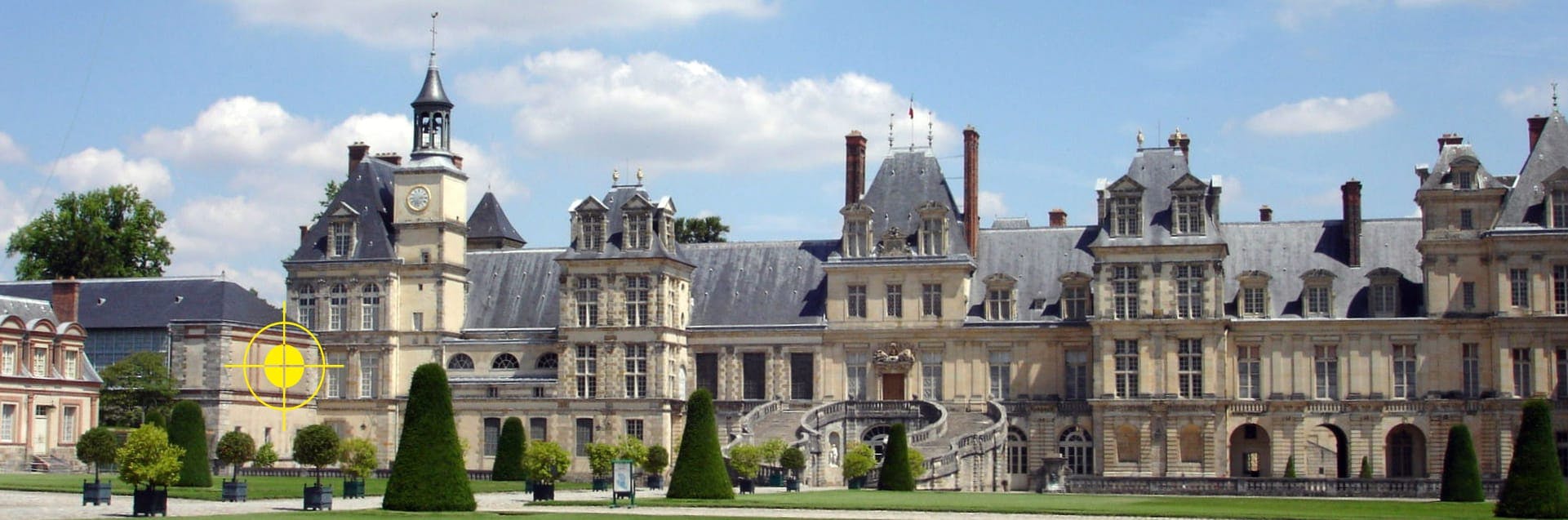 Fontainebleau castle front image